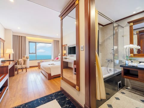 Deluxe Double Room, Ocean View | Bathroom | Free toiletries, hair dryer, slippers, bidet