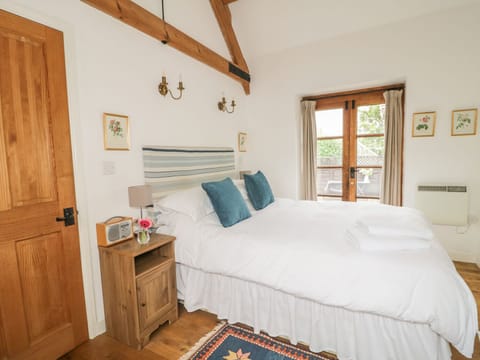 Cottage | 1 bedroom, individually decorated, individually furnished, free WiFi