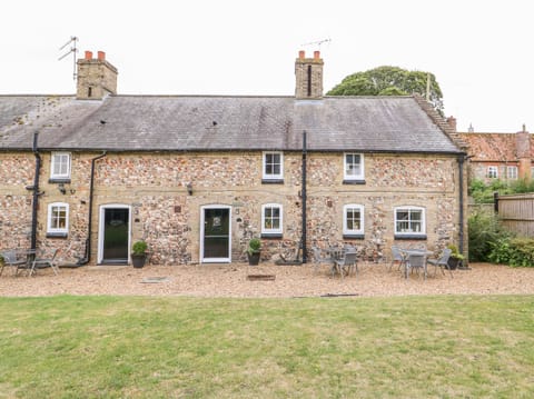 Cottage | Interior