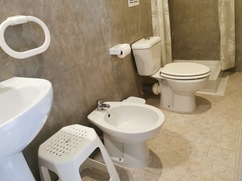 Double Room, Terrace | Bathroom | Shower, bidet, towels