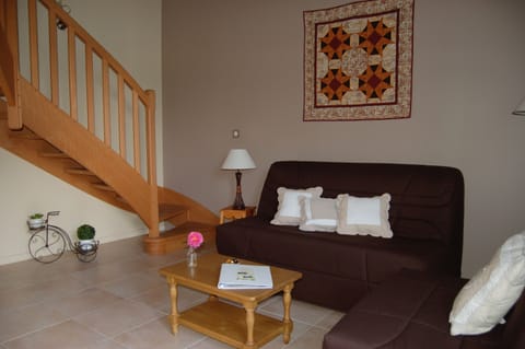 Superior Suite, Ensuite (Duplex) | Premium bedding, memory foam beds, blackout drapes, soundproofing