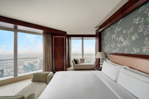 Presidential Suite, 1 King Bed | Down comforters, minibar, in-room safe, desk