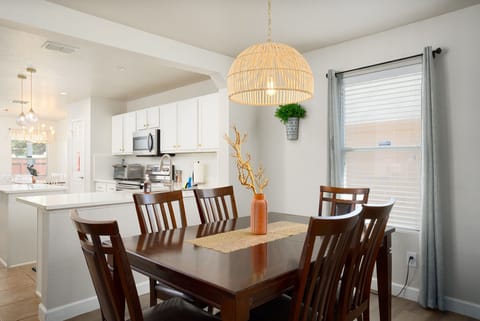 Additional dining space for extra comfort and convenience.
