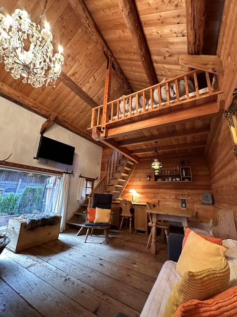 Deluxe Cottage, Private Bathroom, Garden View (Romantikhütte) | Lounge