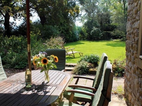 Cottage | Balcony