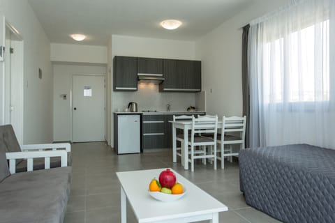 Apartment, 1 Bedroom | In-room safe, desk, soundproofing, free WiFi