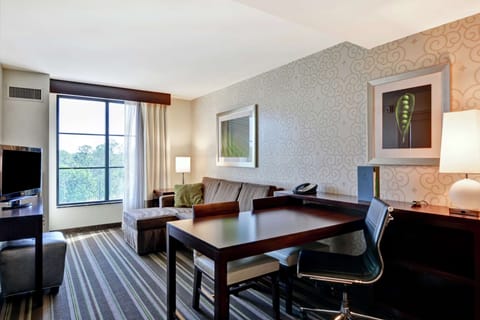 Suite, One King Bed, Accessible | Premium bedding, down comforters, pillowtop beds, in-room safe
