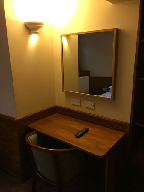 Double Room, Ensuite | Individually decorated, individually furnished, iron/ironing board