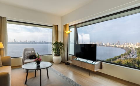 Suite (Trident) | Living area | LCD TV