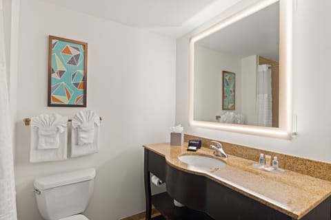 Suite, Non Smoking | Bathroom | Hair dryer, towels