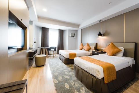 Newly Renovated Deluxe Room | Minibar, in-room safe, desk, free WiFi