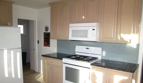 Newly remodeled kitchen.