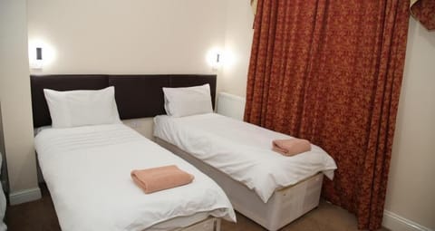 Deluxe Twin Room, Ensuite | Individually decorated, individually furnished, soundproofing