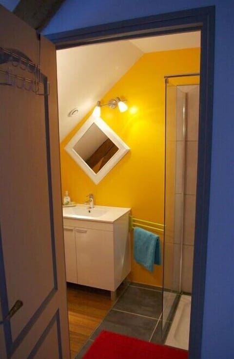 Triple Room (La Boiserie) | Bathroom | Hair dryer, towels