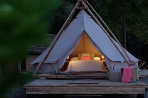 Glamping Tent | Minibar, in-room safe, desk