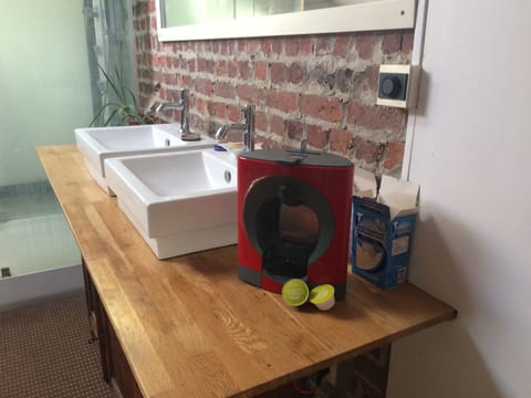 Twin Room | Room amenity