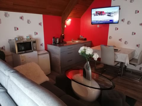 Family Double Room | Premium bedding, individually decorated, soundproofing