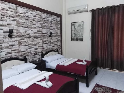 Double or Twin Room | Desk, free WiFi