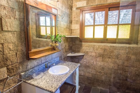 Chalet (2 Adultos) | Bathroom | Shower