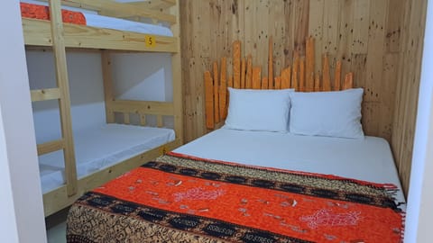 Quadruple Room, Mixed Dorm | Bed sheets