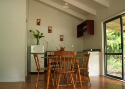 Self-contained kitchen