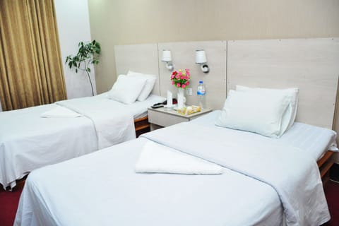 Deluxe Double or Twin Room, 2 Twin Beds, Accessible | Desk, soundproofing, free WiFi, bed sheets