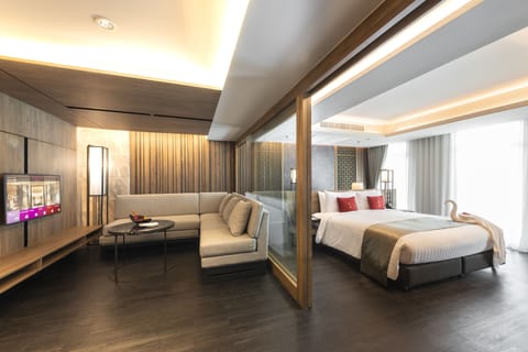 Suite, 1 King Bed (One Bedroom) | In-room safe, desk, blackout drapes, soundproofing