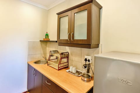 Studio Suite (The Dolphin) | Private kitchen | Fridge, microwave, electric kettle, toaster