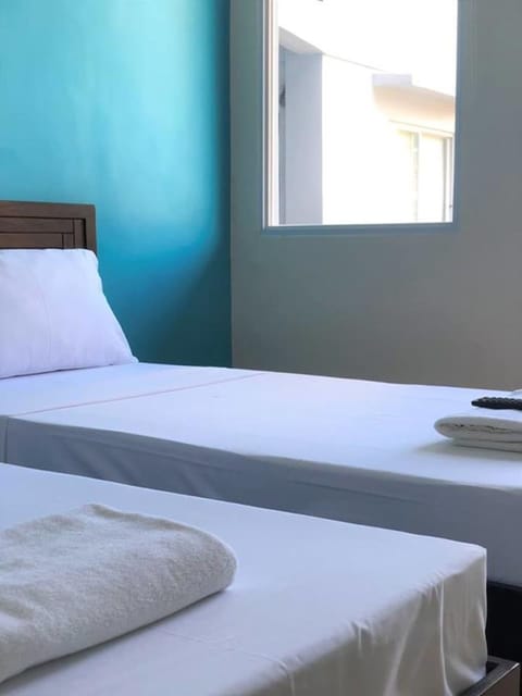 Standard Twin Room | Iron/ironing board, rollaway beds, free WiFi, bed sheets