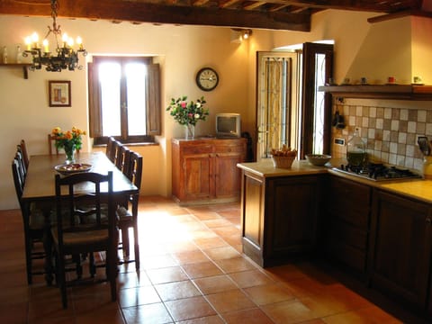 Dining area in kitchen/diner