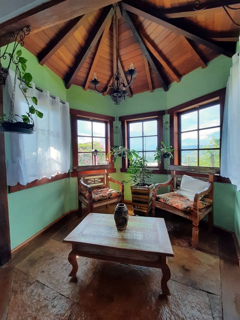 40-inch LED TV with digital channels, Netflix, first-run movies