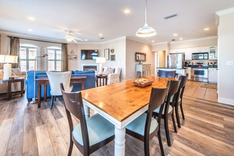 Seamless open concept - Room to spare