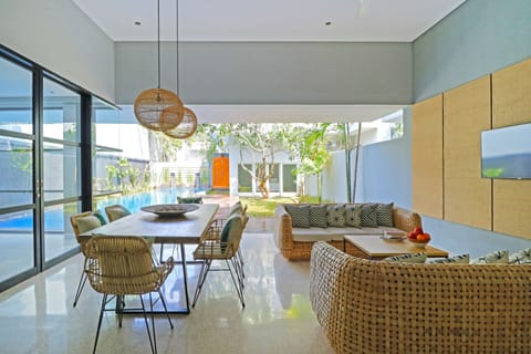 Double Pool Villa (7-bedroom) | Living room | 43-inch Smart TV with satellite channels, TV, Netflix
