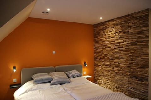 Double Room (Zomer) | Minibar, desk, soundproofing, free cribs/infant beds