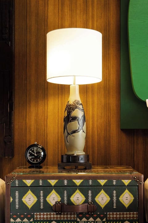 Premium bedding, in-room safe, desk, laptop workspace