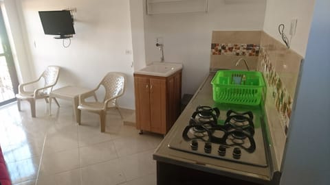 Family Studio, Kitchen (HORIZONTE 5) | Private kitchen | Fridge, dishwasher