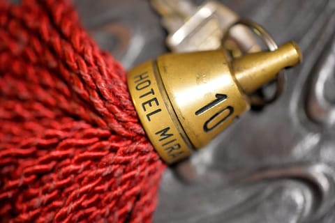 Flexible Room (room change) | In-room safe, desk, soundproofing, free WiFi