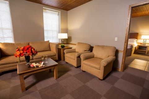 Executive Suite, 1 Bedroom, Annex Building | In-room safe, desk, iron/ironing board, free WiFi