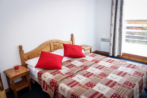 Drift to sleep in this plush Double bed in the bedroom.