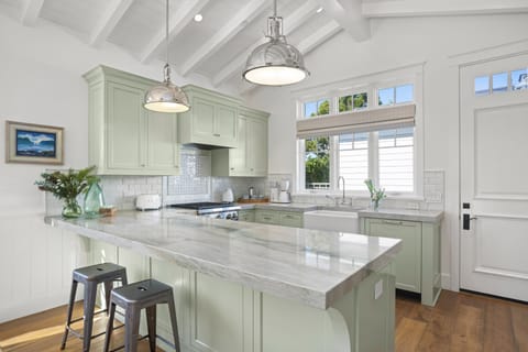 Gourmet kitchen - well stocked with equipment for anyone who loves to cook!