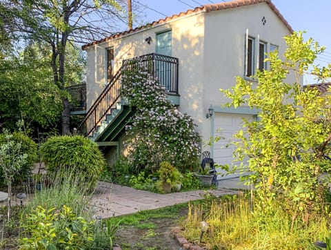 A private guesthouse apartment on a Pasadena Spanish estate.