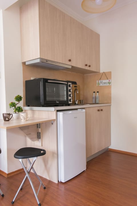 Studio (Athena) | Private kitchenette | Fridge, coffee/tea maker, electric kettle, toaster