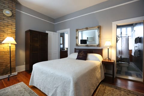 The Londonderry Suite | Individually decorated, individually furnished, iron/ironing board