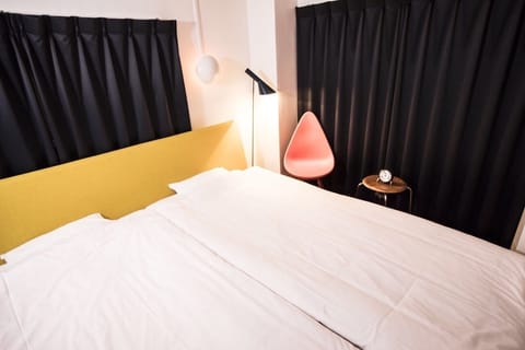 Double Room, Private Bathroom | In-room safe, iron/ironing board, free WiFi, bed sheets