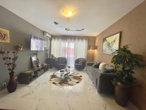 Comfort Apartment, 2 Queen Beds, Non Smoking | Living area | Smart TV