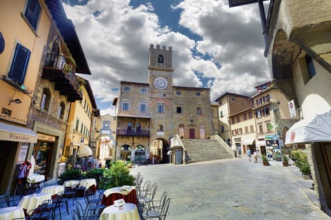 Cortona Town Hall Square