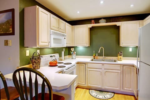 Fully equipped kitchen for all your meals in.