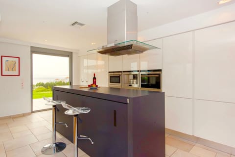 Luxury Villa, 3 Bedrooms, Private Pool, Sea View | Private kitchen | Full-size fridge, microwave, oven, stovetop