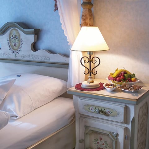 Standard Double Room | In-room safe, individually furnished, desk, free WiFi