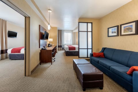 Two Bedroom Suite, 2 King Beds with Sofa Bed, Non Smoking | 1 bedroom, pillowtop beds, individually decorated, desk